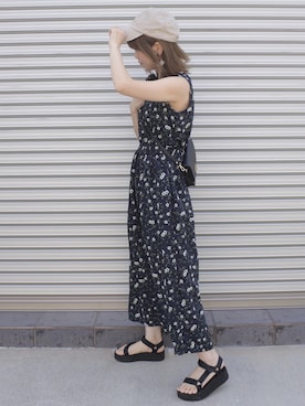 「Teva（テバ）のTeva / プラットフォーム ユニバーサル（サンダル）」を使った、maamin♡さん（レディース・156cm）の夏コーディネート