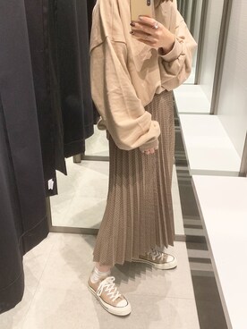 「DHOLIC（ディーホリック）の10COLORSアンバランスヘムスウェットプルオーバー（スウェット）」を使った、maamin♡さん（レディース・156cm）の秋コーディネート
