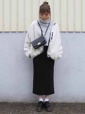 「titivate（ティティベイト）のﾀｰﾄﾙふわっとﾀｯﾁﾆｯﾄ（ニット/セーター）」を使った、maamin♡さん（レディース・156cm）の冬コーディネート