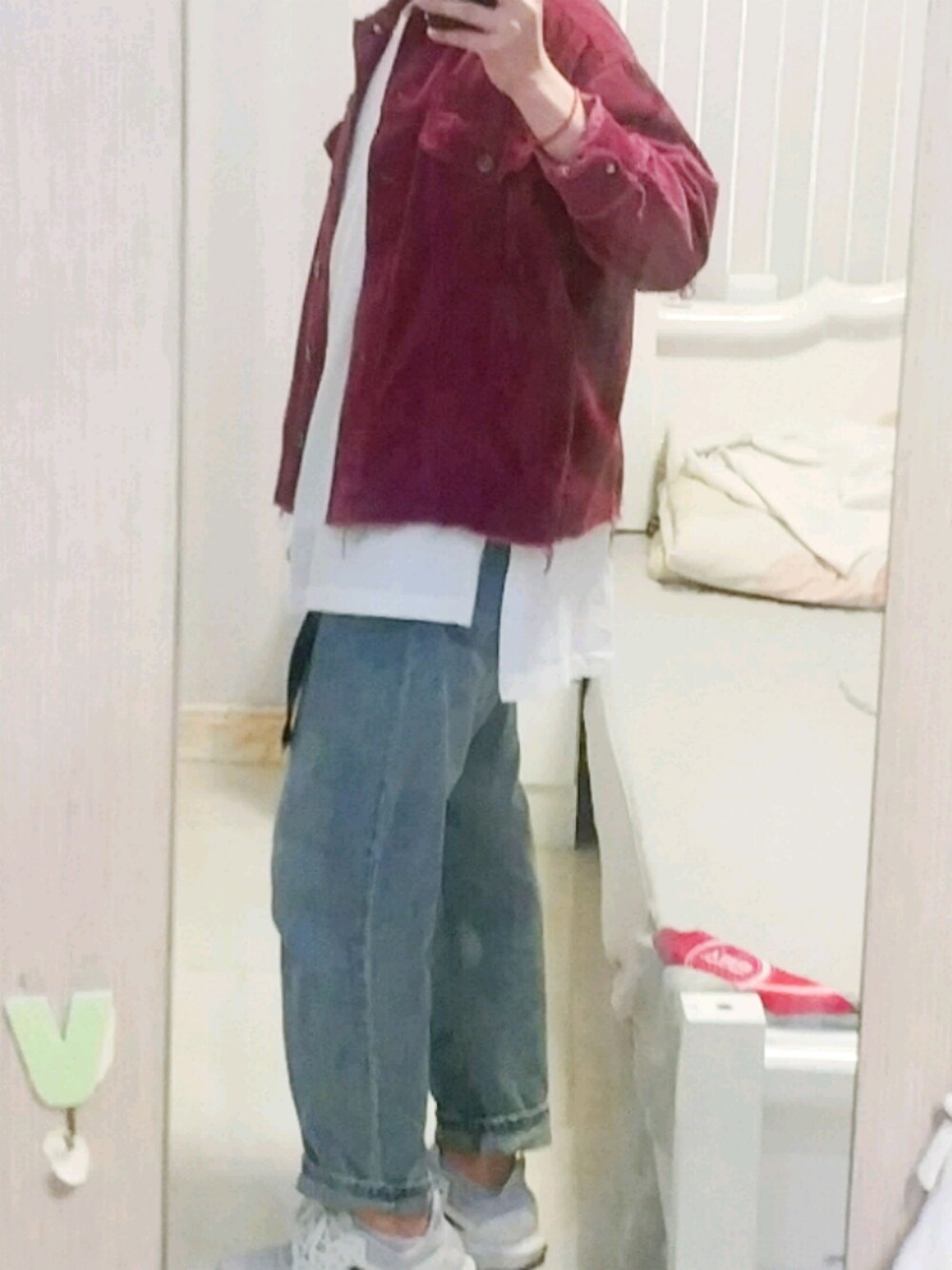 「春コーデ、大学生、白、低身長」｜「wclosetのアイテム（シャツ/ブラウス、その他）」を使った、Carlosさん（メンズ・173cm）の春コーディネートの1枚目の写真