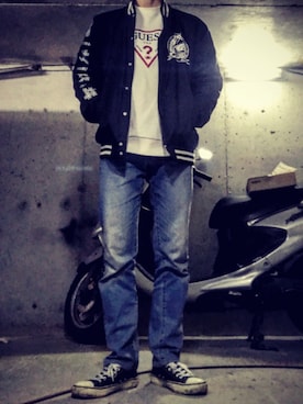 「Guess（ゲス）のアイテム（スウェット）」を使った、off_ryunskさん（メンズ・166cm）の春コーディネート