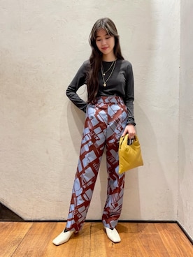 「RECOMMEND  ITEM STYLING」｜「アイテム（パンプス）」を使った、Nanaka Yotsuyaさん（レディース・165cm）の秋コーディネート