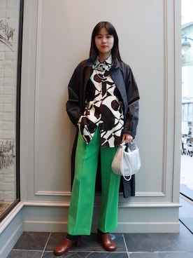 「RECOMMEND  ITEM STYLING」｜「アイテム（サンダル）」を使った、Nanaka Yotsuyaさん（レディース・165cm）の冬コーディネート