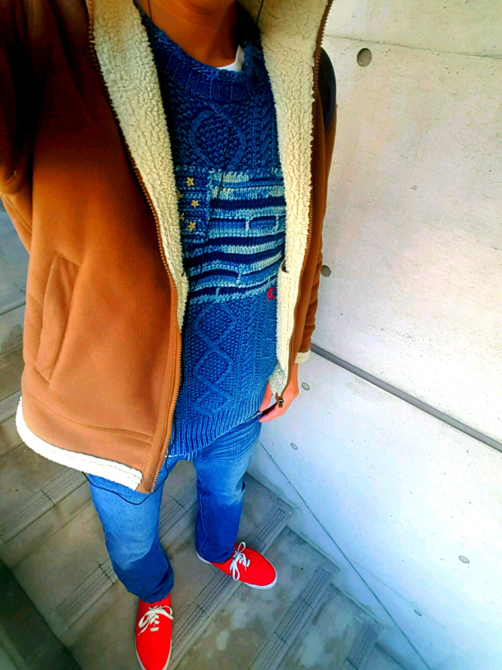 「Polo Ralph Lauren、UNIQLO、BAYFLOW(BAYFLOW)」｜「POLO RALPH LAURENのアイテム（ニット/セーター、ブルー系）」を使った、Shawnさん（メンズ・184cm）の冬コーディネートの1枚目の写真