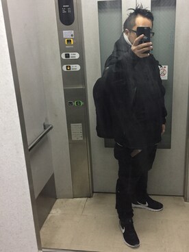 「STUSSY（ステューシー）のアイテム（マウンテンパーカー）」を使った、takayan(OSAN)さん（メンズ・170cm）の冬コーディネート