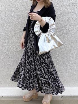 「one after another NICE CLAUP（ワンアフターアナザーナイスクラップ）のアイテム（ジャンパースカート）」を使った、hinapiyoさん（レディース・161cm）の春コーディネート