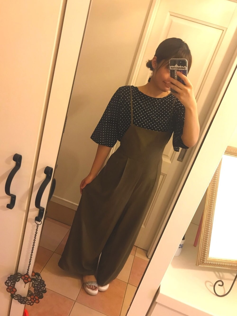 「GU、サロペット、楽チンコーデ、アークテリクス、UNIQLO、クレープジャージーT、プチプラ、子連れコーデ」｜「GUのアイテム（サロペット/オーバーオール、ブラウン系）」を使った、あやちゃんさん（レディース・165cm）の夏コーディネートの1枚目の写真