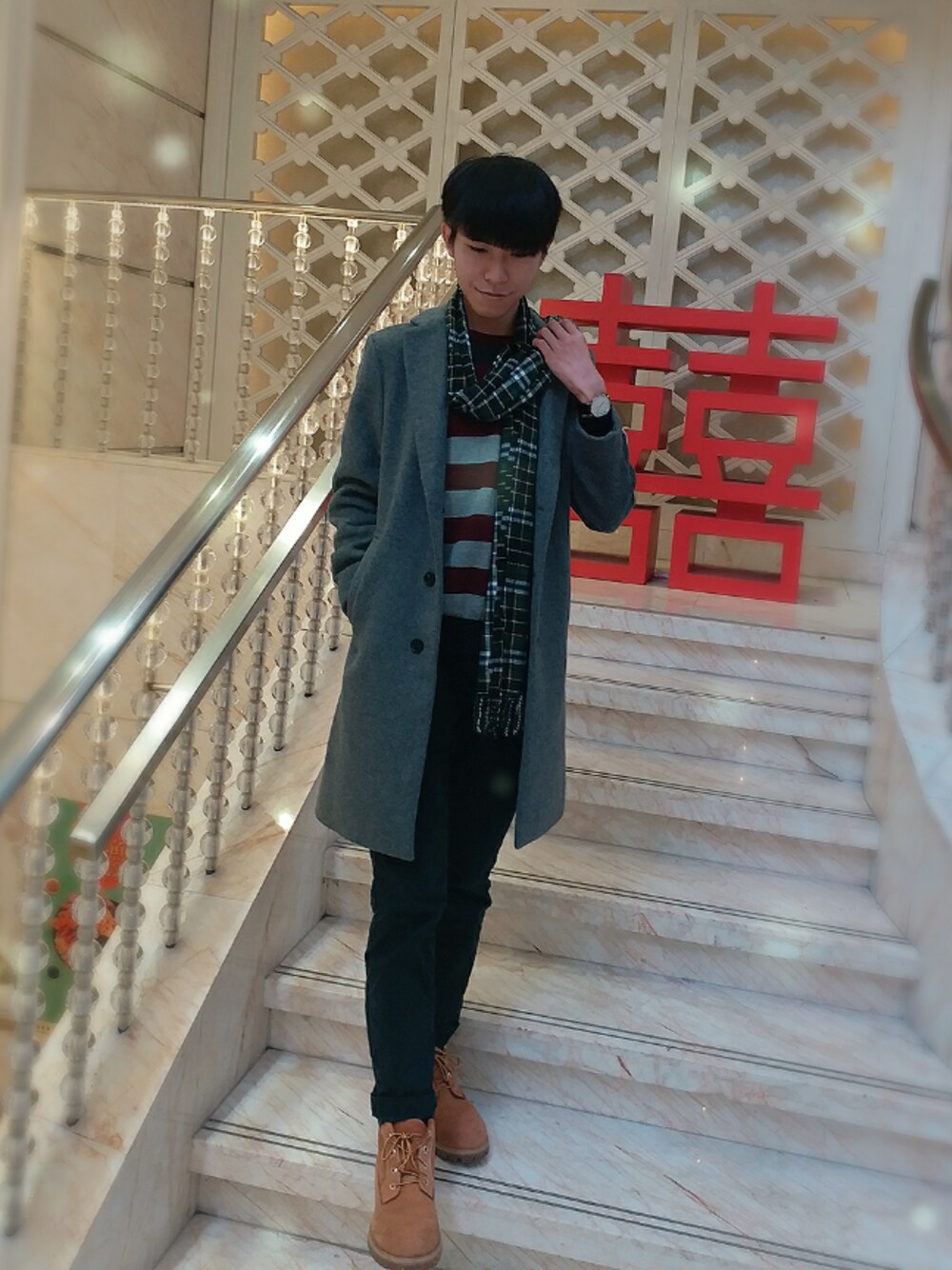 「RAGEBLUE、Timberland、Baleno、GAP、Daniel Wellington、bossini」｜「GAPのアイテム（マフラー、その他）」を使った、Tommy ShekPuiさん（メンズ・170cm）の冬コーディネートの1枚目の写真