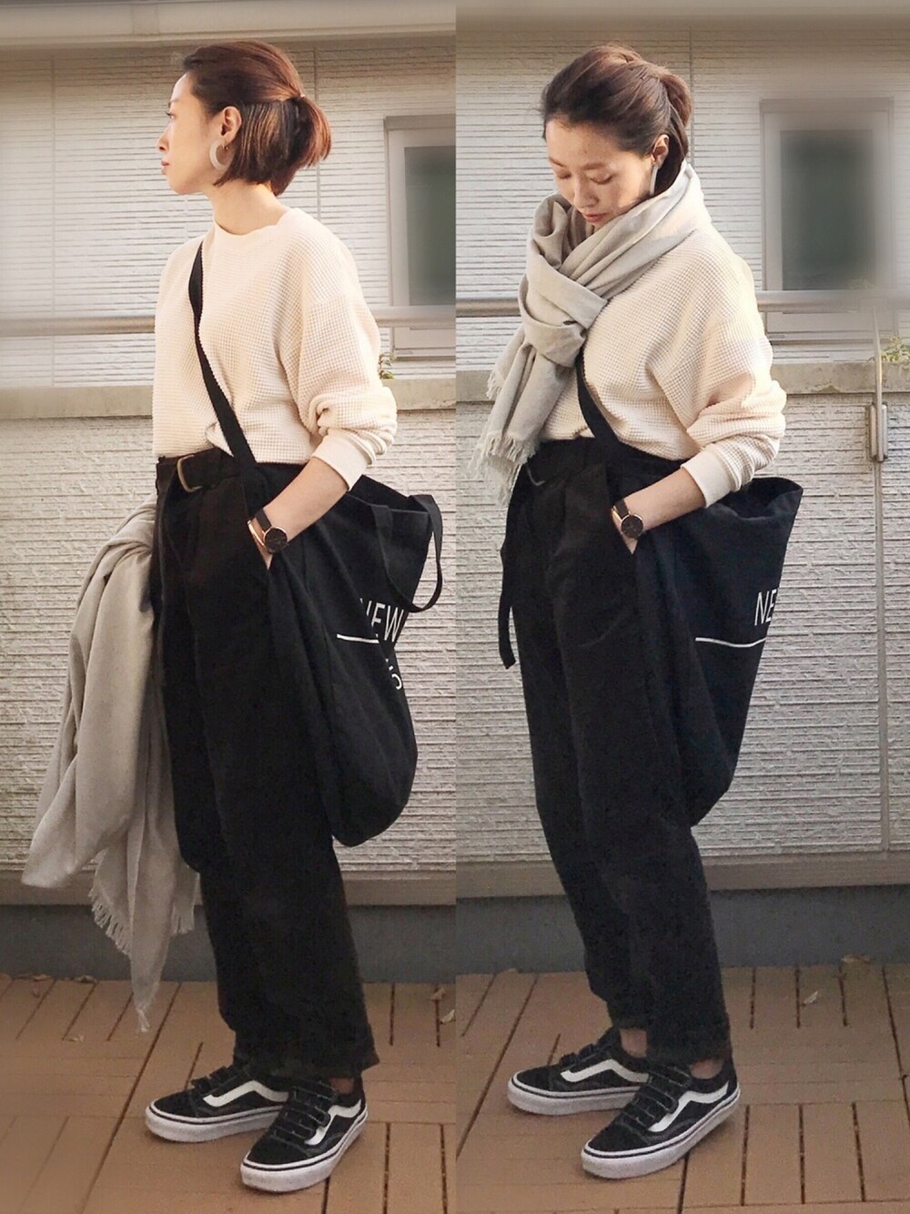 ホワイト系のTシャツ/カットソー、ブラウン系のその他パンツ、ブラック系のスニーカーを着用したレディースの秋コーディネートの1枚目の写真