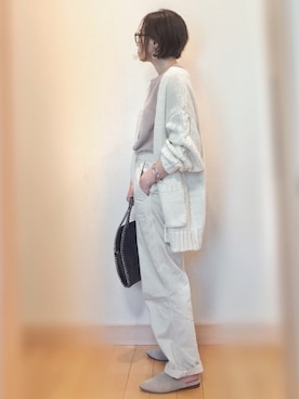 「袖ボリューム」｜「アイテム（チノパンツ）」を使った、Kay-teeeさん（レディース・150cm）の秋コーディネート