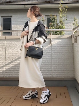 「petitcro（プティクロ）のpetitcro  ワイドバングル PCKB1901001（バングル/リストバンド）」を使った、Kay-teeeさん（レディース・150cm）の春コーディネート