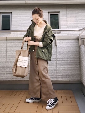 「ナロースカート」｜「アイテム（マウンテンパーカー）」を使った、Kay-teeeさん（レディース・150cm）の秋コーディネート