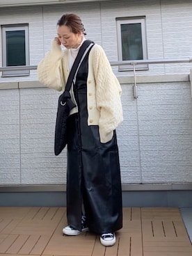 「ケーブルニット」｜「アイテム（ジャンパースカート）」を使った、Kay-teeeさん（レディース・150cm）の冬コーディネート
