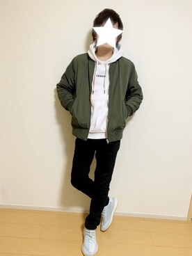 「URBAN RESEARCH（アーバンリサーチ）のアイテム（MA-1）」を使った、maaさん（メンズ・173cm）の冬コーディネート