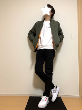 「URBAN RESEARCH（アーバンリサーチ）のアイテム（MA-1）」を使った、maaさん（メンズ・173cm）の春コーディネート