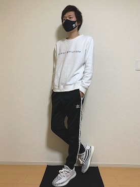 「TOMMY HILFIGER（トミーヒルフィガー）のアイテム（スウェット）」を使った、maaさん（メンズ・173cm）の冬コーディネート