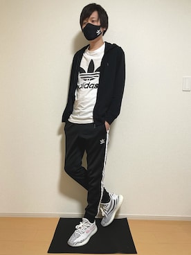 「イージーブースト」｜「アイテム（スウェットパンツ）」を使った、maaさん（メンズ・173cm）の夏コーディネート