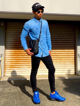 「青いスニーカー」の人気ファッションコーディネート - WEAR