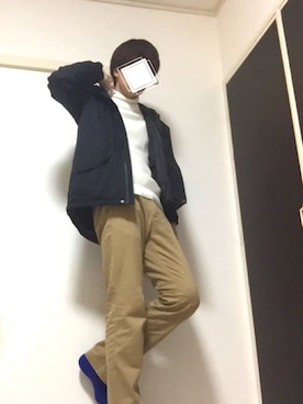 マウンテンパーカーを使った 白タートルネック のメンズ人気ファッションコーディネート Wear
