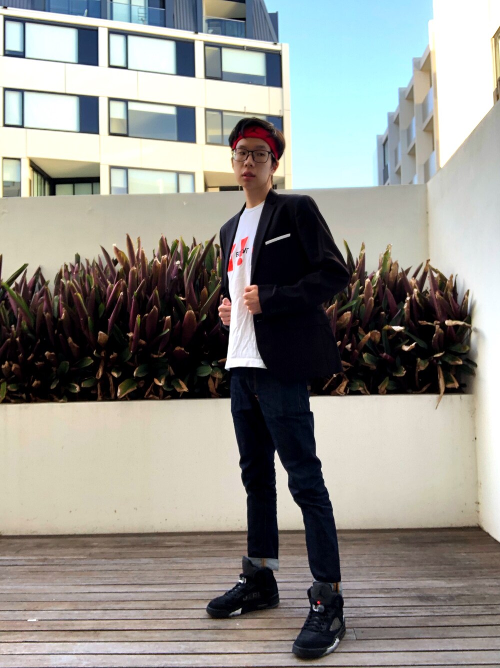 「summer、boy、sporty」｜「AIR JORDANのアイテム（ヘアバンド、レッド系）」を使った、megaRandyさん（メンズ・178cm）の冬コーディネートの1枚目の写真