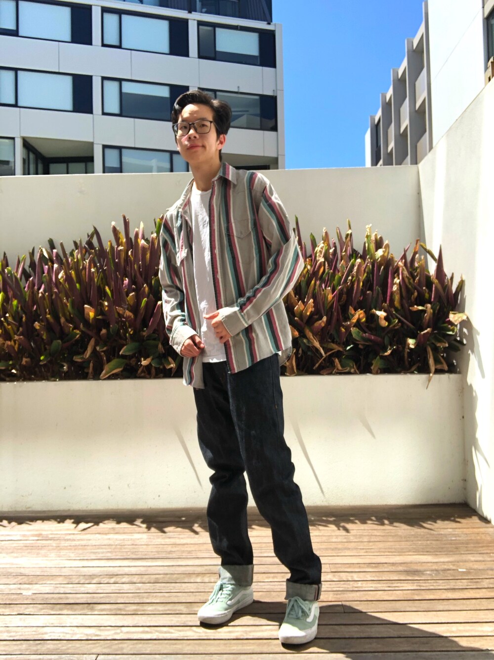「VINTAGE、denim」｜「STONE ISLANDのアイテム（Tシャツ/カットソー、ホワイト系）」を使った、megaRandyさん（メンズ・178cm）の冬コーディネートの1枚目の写真