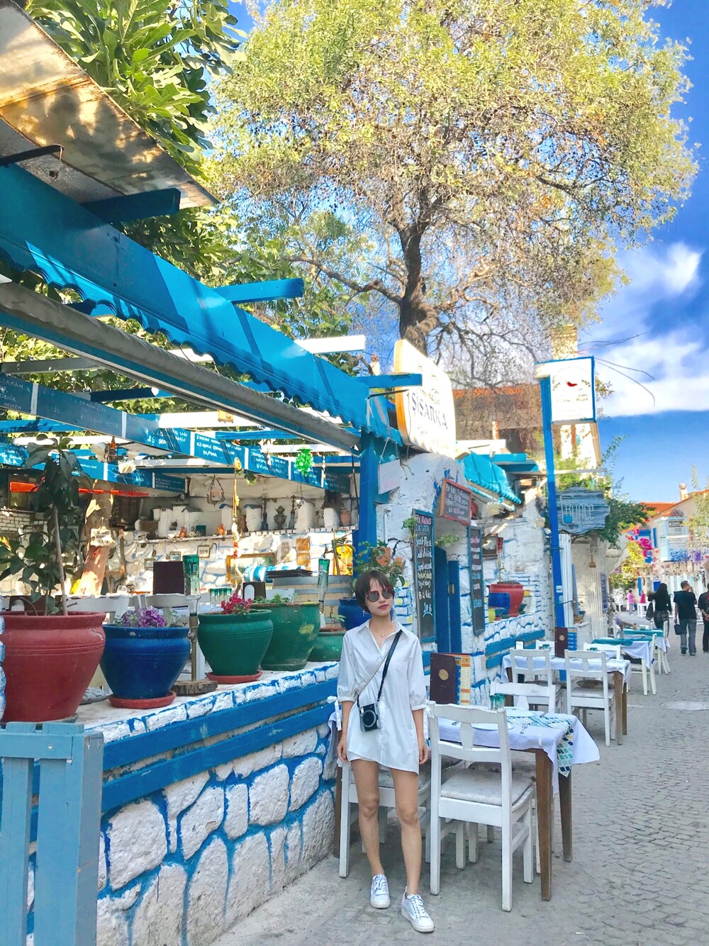 「土耳其」｜「实体店小众のアイテム（シャツ/ブラウス、ホワイト系）」を使った、simisaさん（レディース・150cm）の秋コーディネートの1枚目の写真