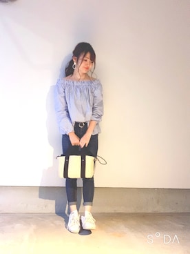 「GAP（ギャップ）のGap オフショルダー ストライプトップス（シャツ/ブラウス、ブルー系）」を使った、えぃちゃんさん（レディース・153cm）の夏コーディネート