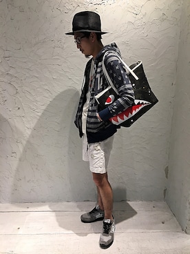 「アトランティックスターズ」｜「アイテム（トートバッグ）」を使った、上ノ山 寛瑛さん（メンズ・172cm）の夏コーディネート