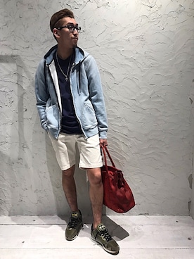 「YANUK（ヤヌーク）のアイテム（パーカー）」を使った、上ノ山 寛瑛さん（メンズ・172cm）の夏コーディネート