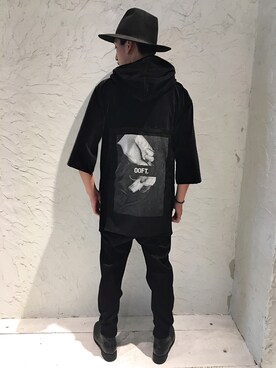 「GUIDI（グイディ）のアイテム」を使った、上ノ山 寛瑛さん（メンズ・172cm）の秋コーディネート