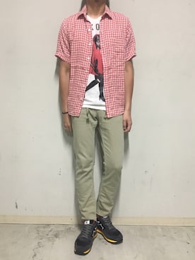「YANUK（ヤヌーク）のアイテム（パンツ）」を使った、上ノ山 寛瑛さん（メンズ・172cm）の夏コーディネート