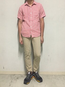 「YANUK（ヤヌーク）のアイテム（パンツ）」を使った、上ノ山 寛瑛さん（メンズ・172cm）の夏コーディネート