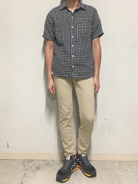 「YANUK（ヤヌーク）のアイテム（パンツ）」を使った、上ノ山 寛瑛さん（メンズ・172cm）の夏コーディネート