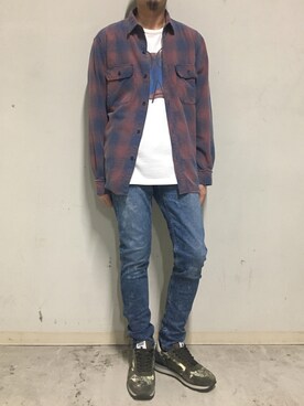 「OURET（オーレット）のアイテム（Tシャツ/カットソー）」を使った、上ノ山 寛瑛さん（メンズ・172cm）の秋コーディネート