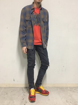 「OURET（オーレット）のアイテム（Tシャツ/カットソー）」を使った、上ノ山 寛瑛さん（メンズ・172cm）の秋コーディネート