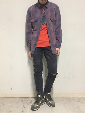 「OURET（オーレット）のアイテム（Tシャツ/カットソー）」を使った、上ノ山 寛瑛さん（メンズ・172cm）の秋コーディネート