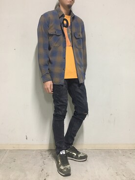 「OURET（オーレット）のアイテム（Tシャツ/カットソー）」を使った、上ノ山 寛瑛さん（メンズ・172cm）の秋コーディネート