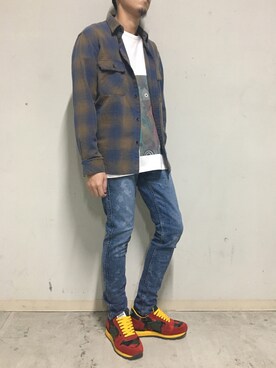 「OURET（オーレット）のアイテム（Tシャツ/カットソー）」を使った、上ノ山 寛瑛さん（メンズ・172cm）の秋コーディネート