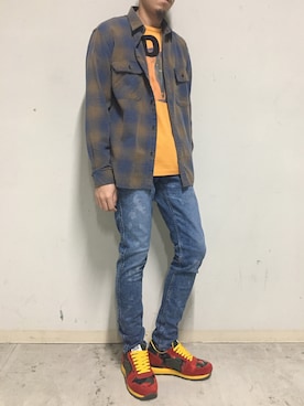 「OURET（オーレット）のアイテム（Tシャツ/カットソー）」を使った、上ノ山 寛瑛さん（メンズ・172cm）の秋コーディネート