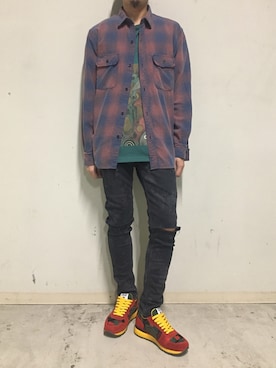 「OURET（オーレット）のアイテム（Tシャツ/カットソー）」を使った、上ノ山 寛瑛さん（メンズ・172cm）の秋コーディネート