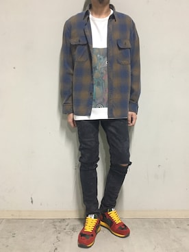 「OURET（オーレット）のアイテム（Tシャツ/カットソー）」を使った、上ノ山 寛瑛さん（メンズ・172cm）の秋コーディネート