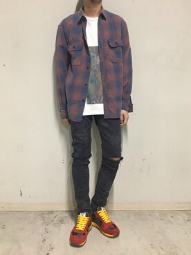 「OURET（オーレット）のアイテム（Tシャツ/カットソー）」を使った、上ノ山 寛瑛さん（メンズ・172cm）の秋コーディネート
