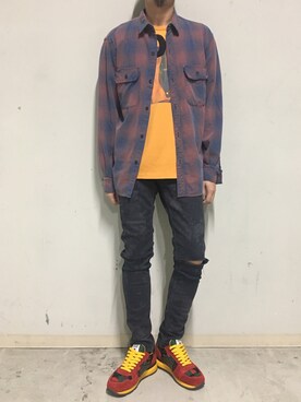 「OURET（オーレット）のアイテム（Tシャツ/カットソー）」を使った、上ノ山 寛瑛さん（メンズ・172cm）の秋コーディネート