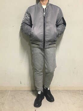 「surt（サート）のアイテム（ブルゾン）」を使った、上ノ山 寛瑛さん（メンズ・172cm）の冬コーディネート