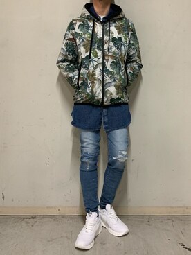 「surt（サート）のアイテム（トップス）」を使った、上ノ山 寛瑛さん（メンズ・172cm）の春コーディネート