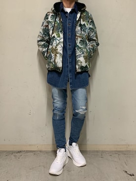 「surt（サート）のアイテム（トップス）」を使った、上ノ山 寛瑛さん（メンズ・172cm）の春コーディネート