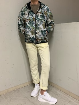 「YANUK（ヤヌーク）のアイテム（パンツ）」を使った、上ノ山 寛瑛さん（メンズ・172cm）の春コーディネート