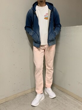 「YANUK（ヤヌーク）のアイテム（パンツ）」を使った、上ノ山 寛瑛さん（メンズ・172cm）の春コーディネート