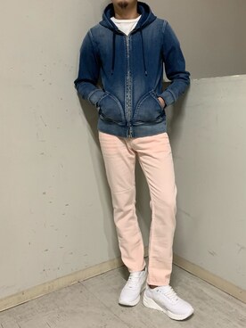 「YANUK（ヤヌーク）のアイテム（パンツ）」を使った、上ノ山 寛瑛さん（メンズ・172cm）の春コーディネート