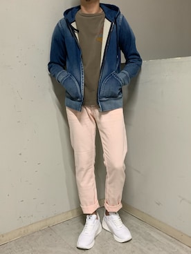 「YANUK（ヤヌーク）のアイテム（パンツ）」を使った、上ノ山 寛瑛さん（メンズ・172cm）の春コーディネート